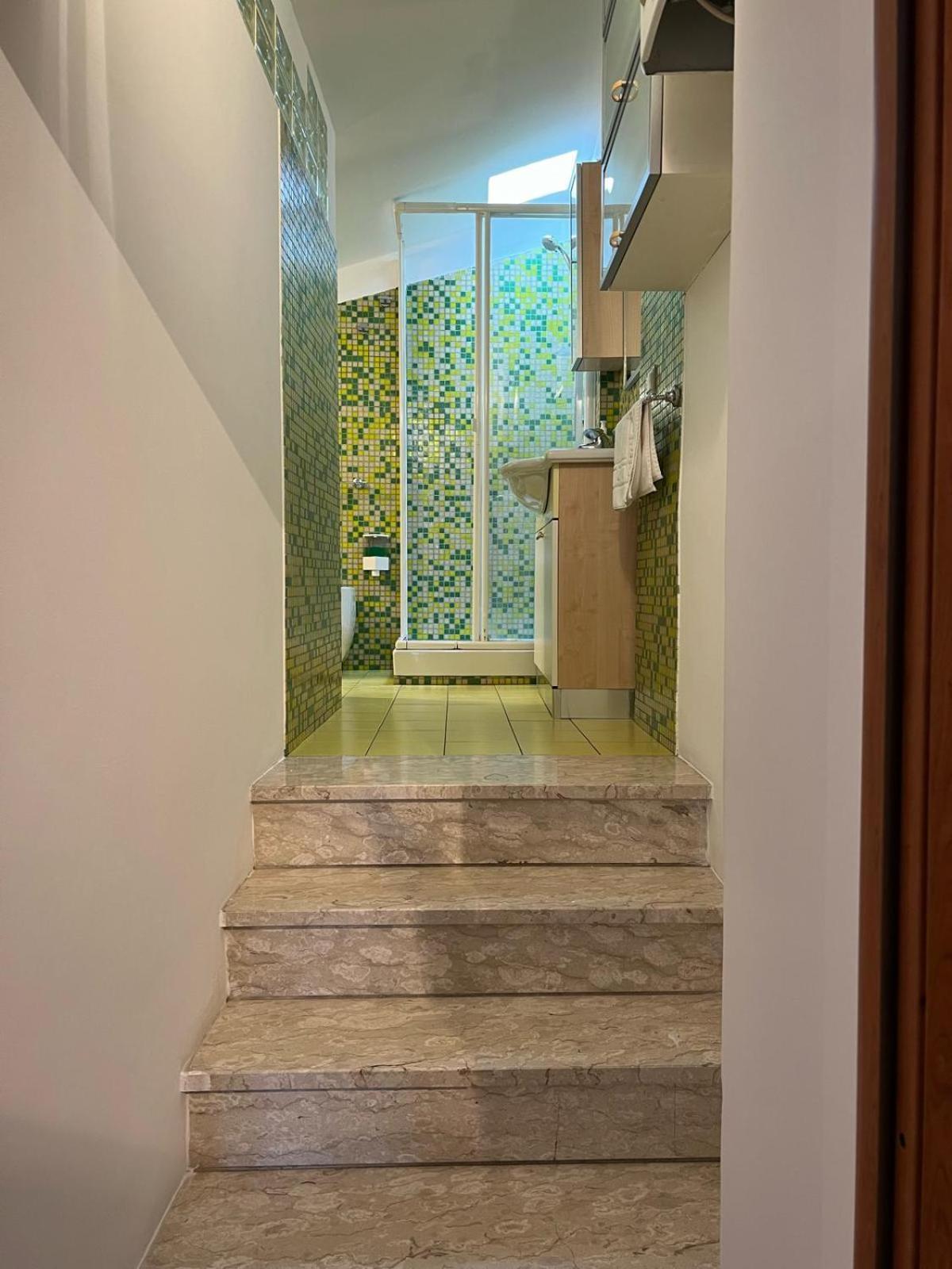 Marconi Apartment *